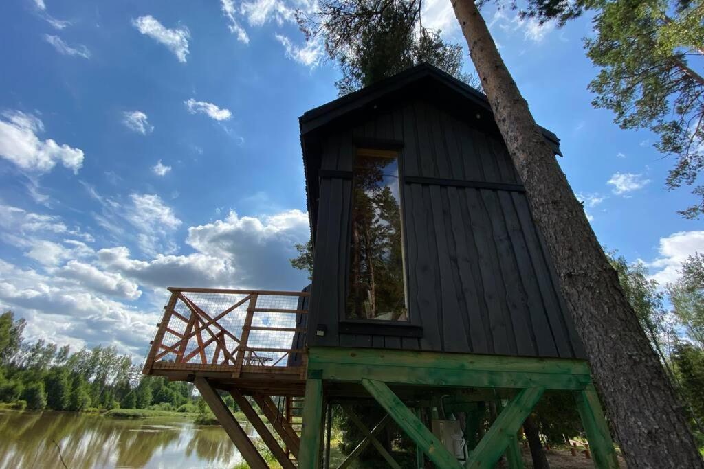 Dragon House In The Tree! Jacuzzi, Sauna ,Cinema,Heated Lici  外观 照片